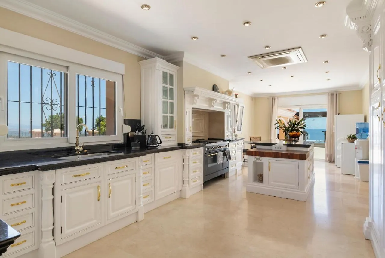 Luxury Villa Bellagio Estepona (Adults Only)