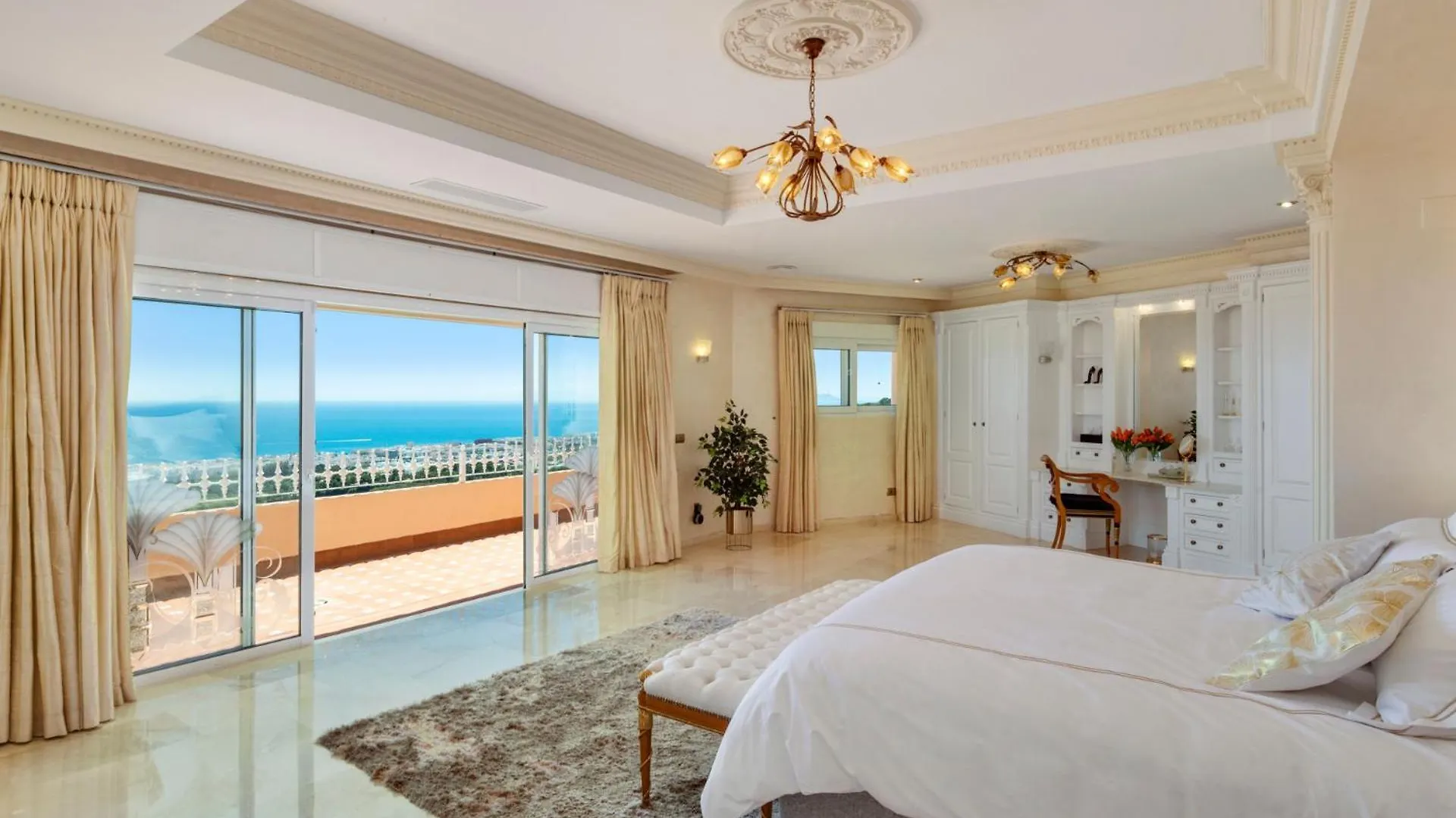 Luxury Villa Bellagio Estepona (Adults Only)